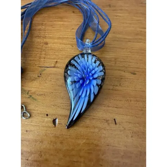 Art Glass Pendant Necklace Blue Floral + Extra Pendant Murano Style - Picture 5 of 15